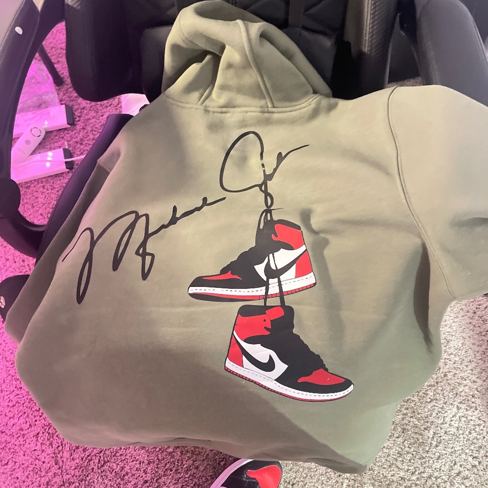 Jordan Hoodie army green